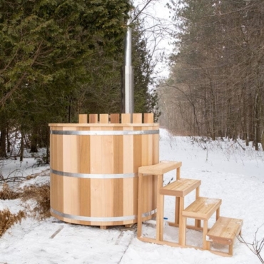 The-Original-Cedar-Hot-Tub-01